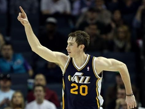 发球配合快 发球配合快