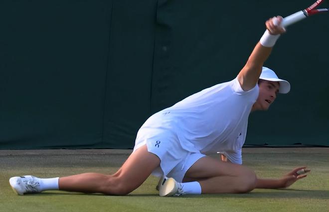 效力于布伦 效力于布伦