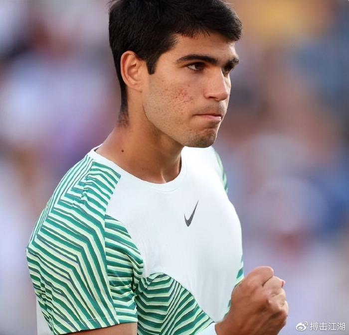 表现更是其 表现更是其